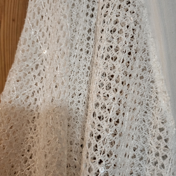 Lacy fringe tunic - Picture 3 of 4